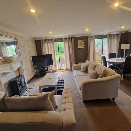 Harvest 8 Lodge, Yellowtop Country Park * York