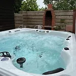 Villa Harvest 8 - Yellowtop Country Park - Hot Tub - Yorkshire York