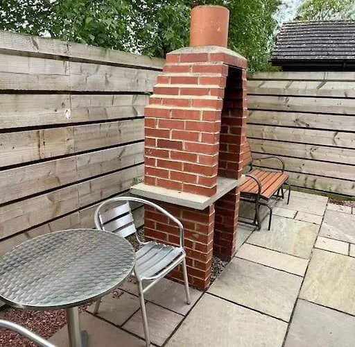 Harvest 8 - Yellowtop Country Park - Hot Tub - Yorkshire