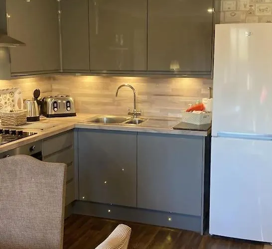 Harvest 8 - Yellowtop Country Park - Hot Tub - Yorkshire Villa York