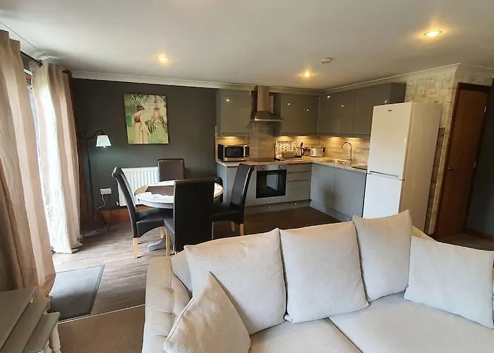 Harvest 8 - Yellowtop Country Park - Hot Tub - Yorkshire Villa *