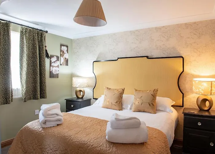 Harvest 8 - Yellowtop Country Park - Hot Tub - Yorkshire *