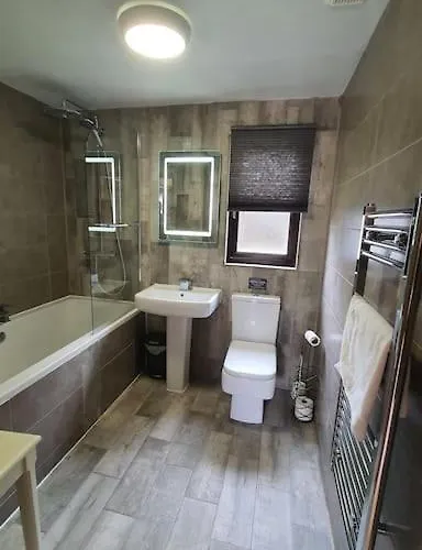 Harvest 8 - Yellowtop Country Park - Hot Tub - Yorkshire